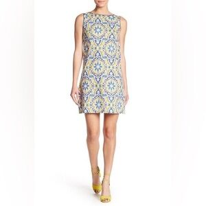 🔴Betsey Johnson China Plate Pattern Yellow & Blue Sleeveless Shift Dress 2